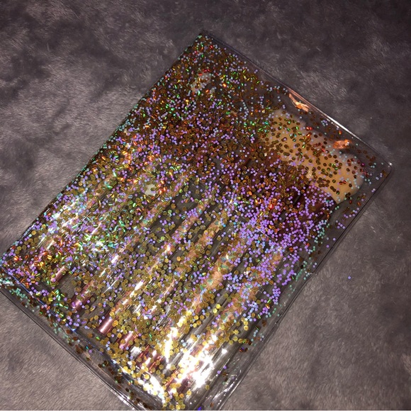 Yellow 7 makeup brushes - Picture 6 of 9